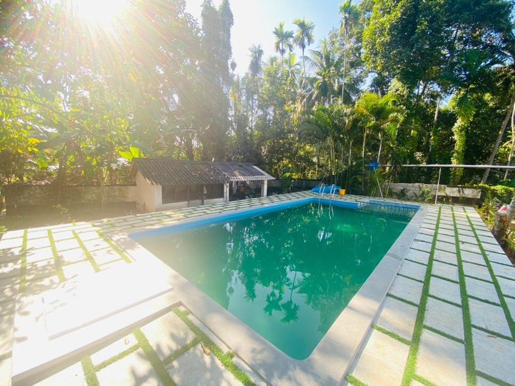 Babira Brookside Heritage Resort كوماراكوم المظهر الخارجي الصورة