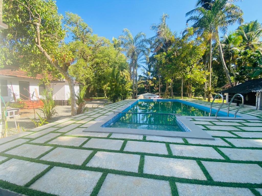 Babira Brookside Heritage Resort كوماراكوم المظهر الخارجي الصورة