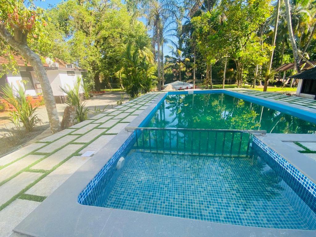 Babira Brookside Heritage Resort كوماراكوم المظهر الخارجي الصورة