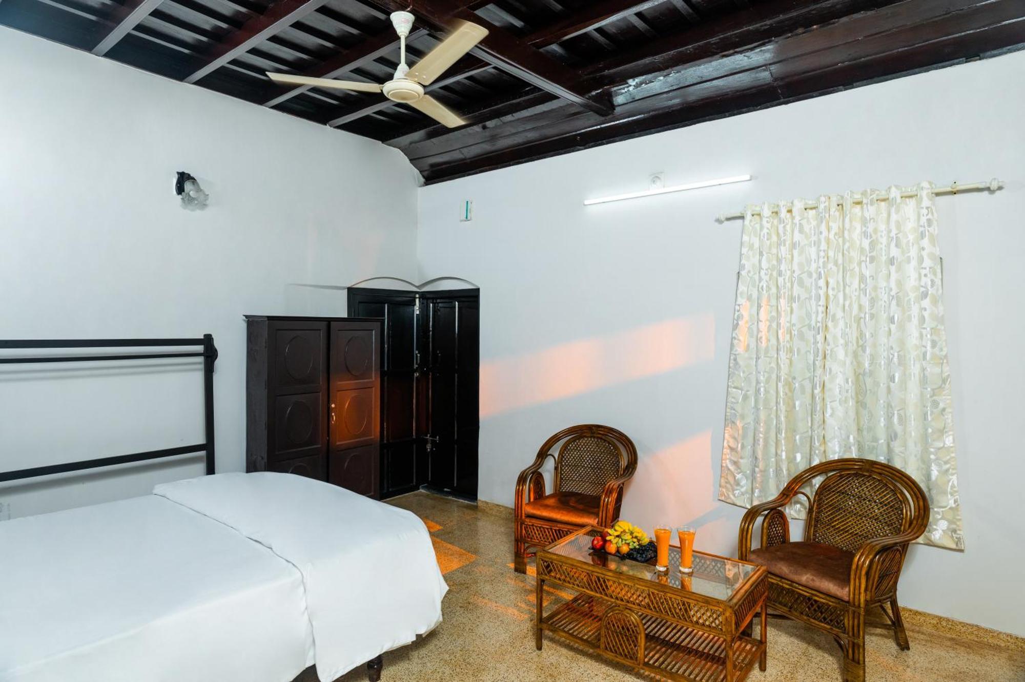 Babira Brookside Heritage Resort كوماراكوم المظهر الخارجي الصورة